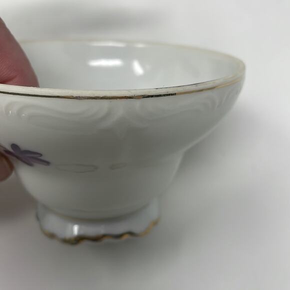 Vintage Purple Flowers Footed Teacup and Saucer Gold Trim Made in Japan - Picture 6 of 12